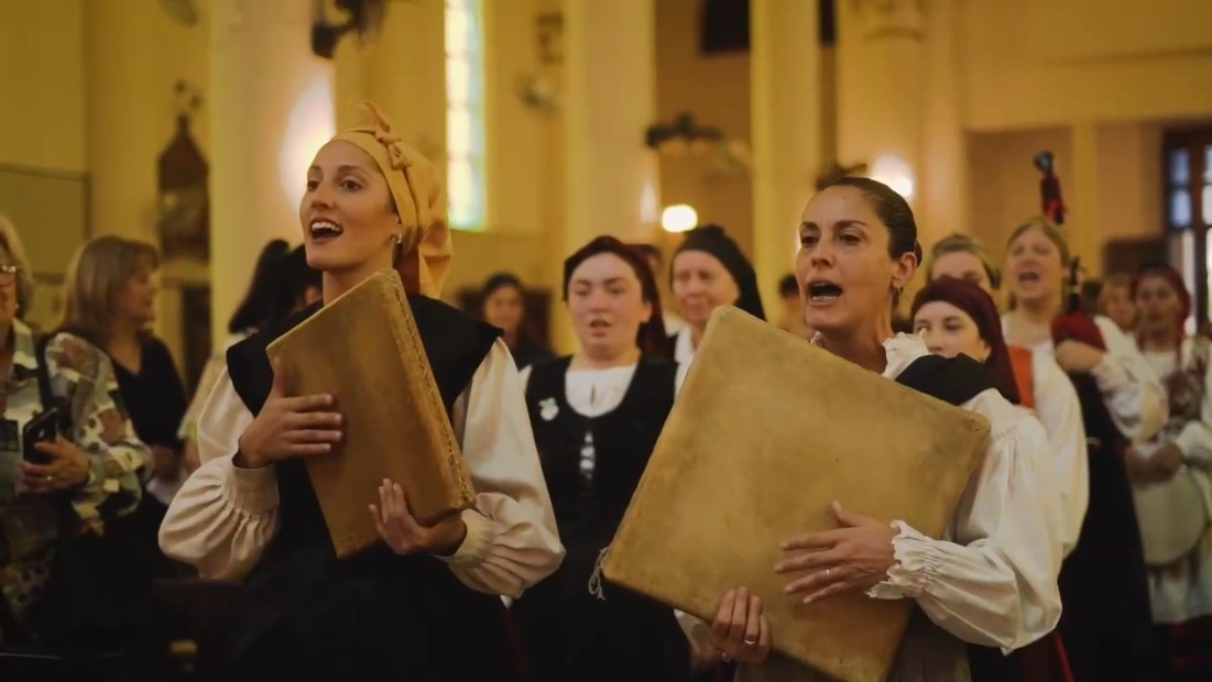 Celebración del Día de Asturias y Nuestra Señora de Covadonga en el Centro Asturiano